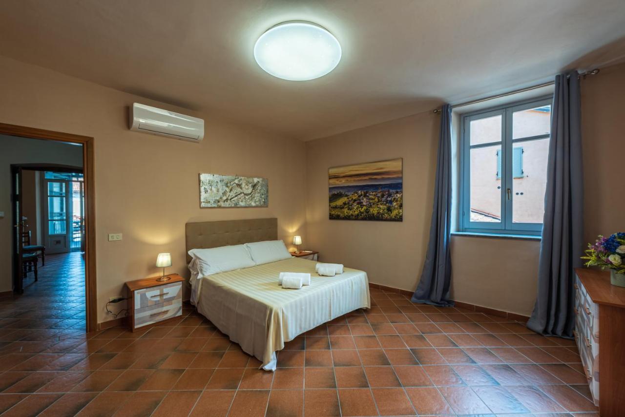 Ferienwohnung Palazzo Ciravegna Alba  Exterior foto